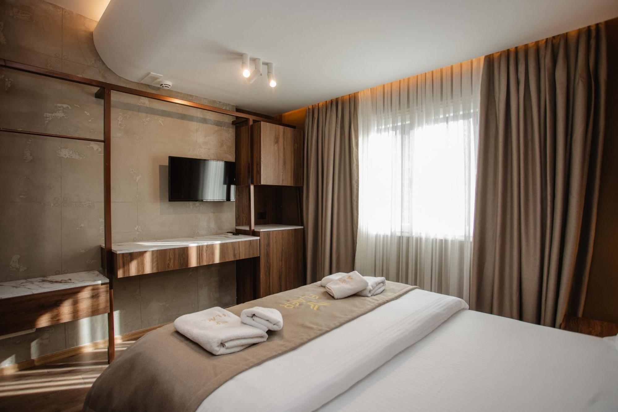 Hotel Flaer Shkodër Buitenkant foto